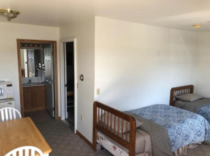 Village Inn Motel