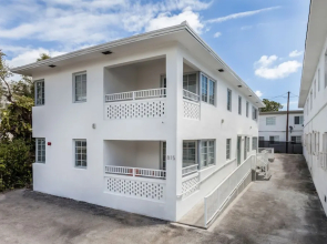 South Beach Suites on Alton