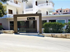 Varouxakis Hotel