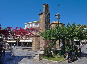 Upscale Modern Escape in the Historic Center