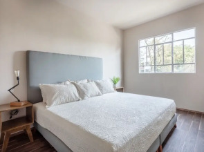 Mexican City Oasis - 3BR Apartment - Laundry