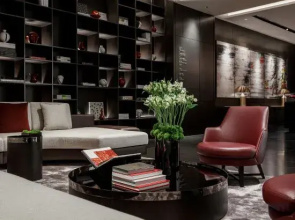 Leisure House Hotel