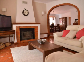 Break Holidays House
