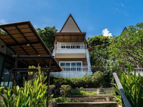 Cocohut Beach Resort