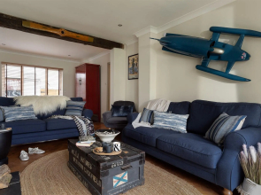 Quay House - Waterside Eclectic Style Character Home