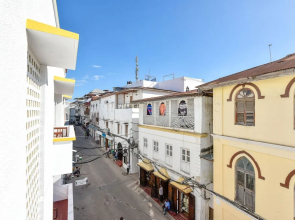 Freddie Mercury Apartments