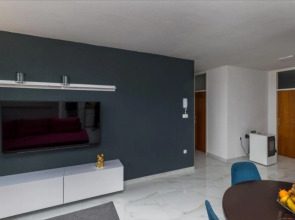 LEILANI -Stunning view apartment near the center!