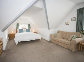 Sunnycroft Bed  Breakfast