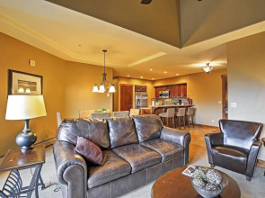 Ski-in/ski-out Breckenridge Resort Condo at Peak 7