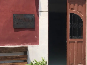 Casa 60 Urban Hostal