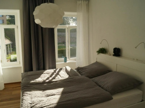 Loft Style 3 Room Apartment + terrace
