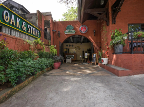 Oak and Stone Bed and Breakfast