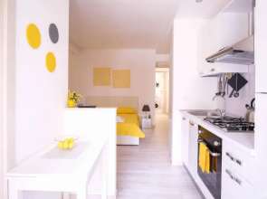 Charme & Chic Studios - Bari Centro