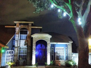 Lakefront Suites