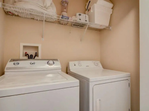 559 Sandy Ridge Drive 4 Bedrooms, 3 Bathrooms