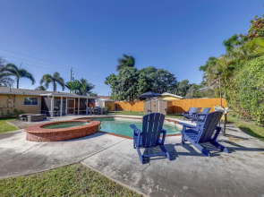 Grill & Games! Family Home, 3 Mi to Pompano Beach