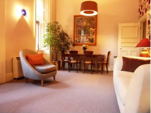 West George Street Apartment