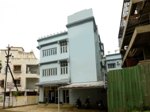 OYO 15199 Hotel Shree Maya