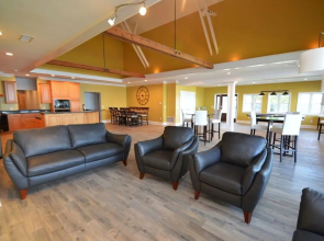 Waters Edge B&B Resort