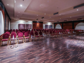 Jasmine Palace Resort & Spa