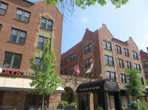 Carleton of Oak Park