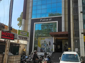 Hotel The Mall Inn by MNG Rooms