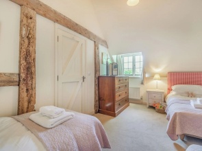 Beachy Barn