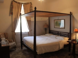 The Hotel Limpia