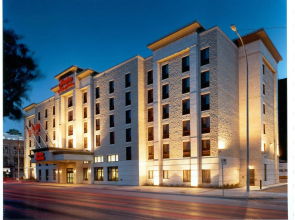 Humphry Inn & Suites