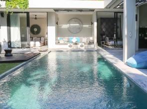 Seminyak Boutique Villa Prana