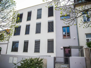 Black Field Apartment