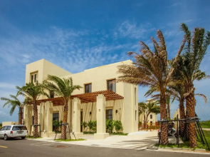 Oasis Hotel