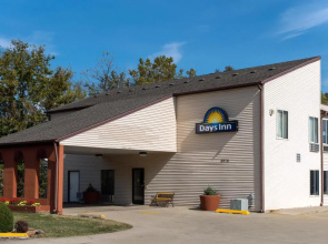 Days Inn By Wyndham Springfield