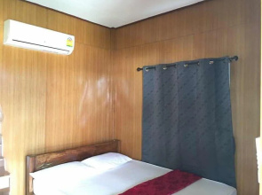 Ban Suan Kru Kob