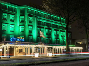 City Hotel