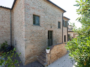 Beautiful Apartment in Pesaro With Wifi and 4 Bedrooms