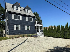Work, Play & Explore! Coastal York Gem Near Beach