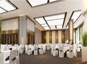 Central Palace Hotel