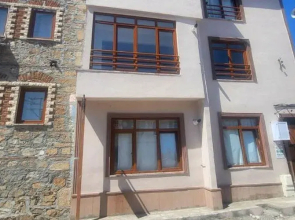 Gai̇a Taş Konak Geyi̇kli̇