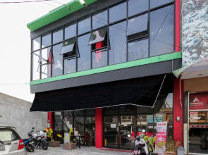 Airy Bandara Tjilik Riwut Seth Adji 31 Palangkaraya