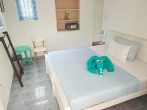 Neela's Guest House-Hikkaduwa Beach