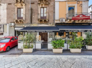 Piazza Duomo Central Apartment
