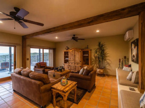 High Ridge Manor