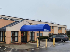 All Seasons Inn & Suites Smithfield Providence