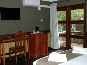 Kwalape Safari Lodge