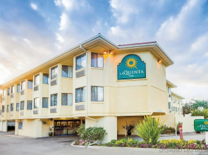Hampton Inn Monterey