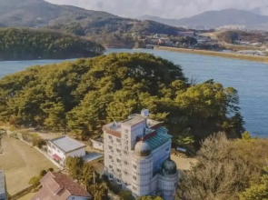 Pocheon Treasure Island Pension