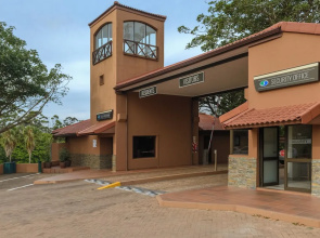 San Lameer Villa Rentals 1909