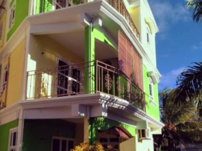 Apartment With 2 Bedrooms in Pereybere, With Pool Access, Enclosed Gar