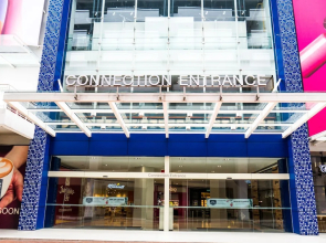 Damen Residence by Widebed